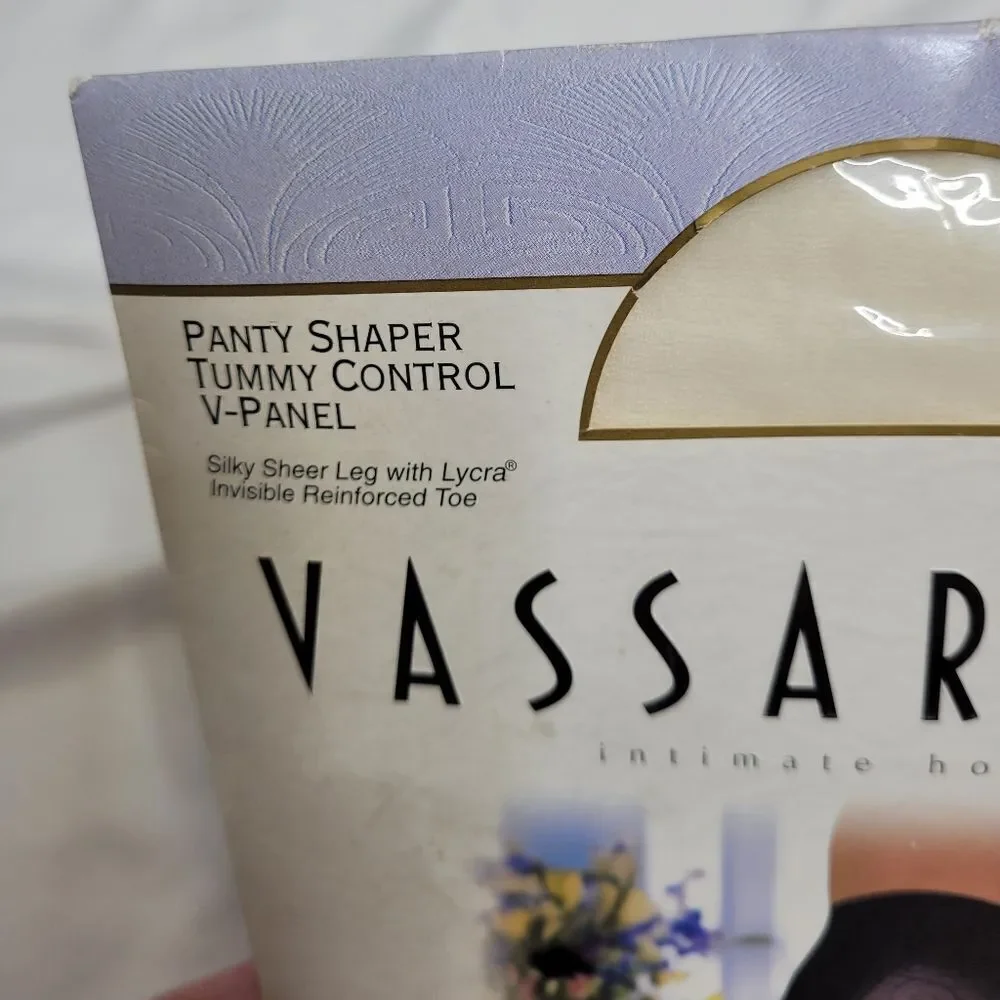 VINTAGE‎ Vassarette ivory panty shaper tummy control nylons tights M